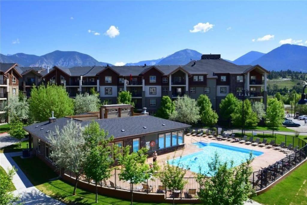 The Altitude Landing, Pool, Hot Tub, Pets Apartment Invermere Ngoại thất bức ảnh