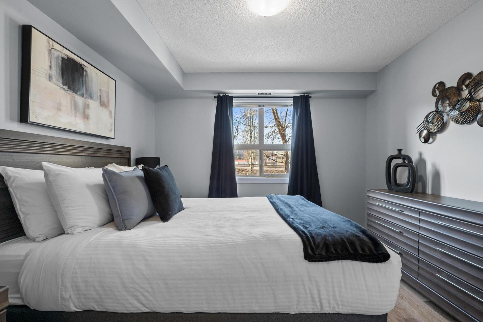 The Altitude Landing, Pool, Hot Tub, Pets Apartment Invermere Ngoại thất bức ảnh