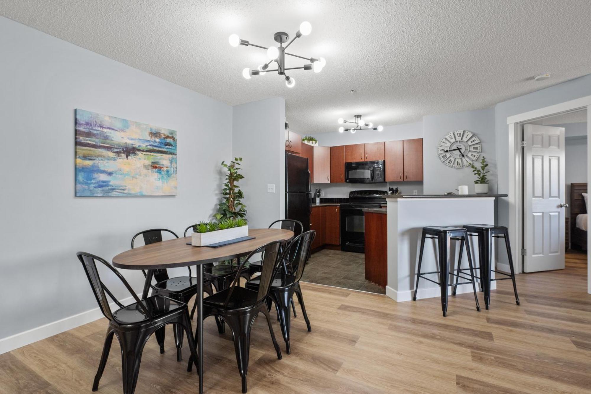 The Altitude Landing, Pool, Hot Tub, Pets Apartment Invermere Ngoại thất bức ảnh